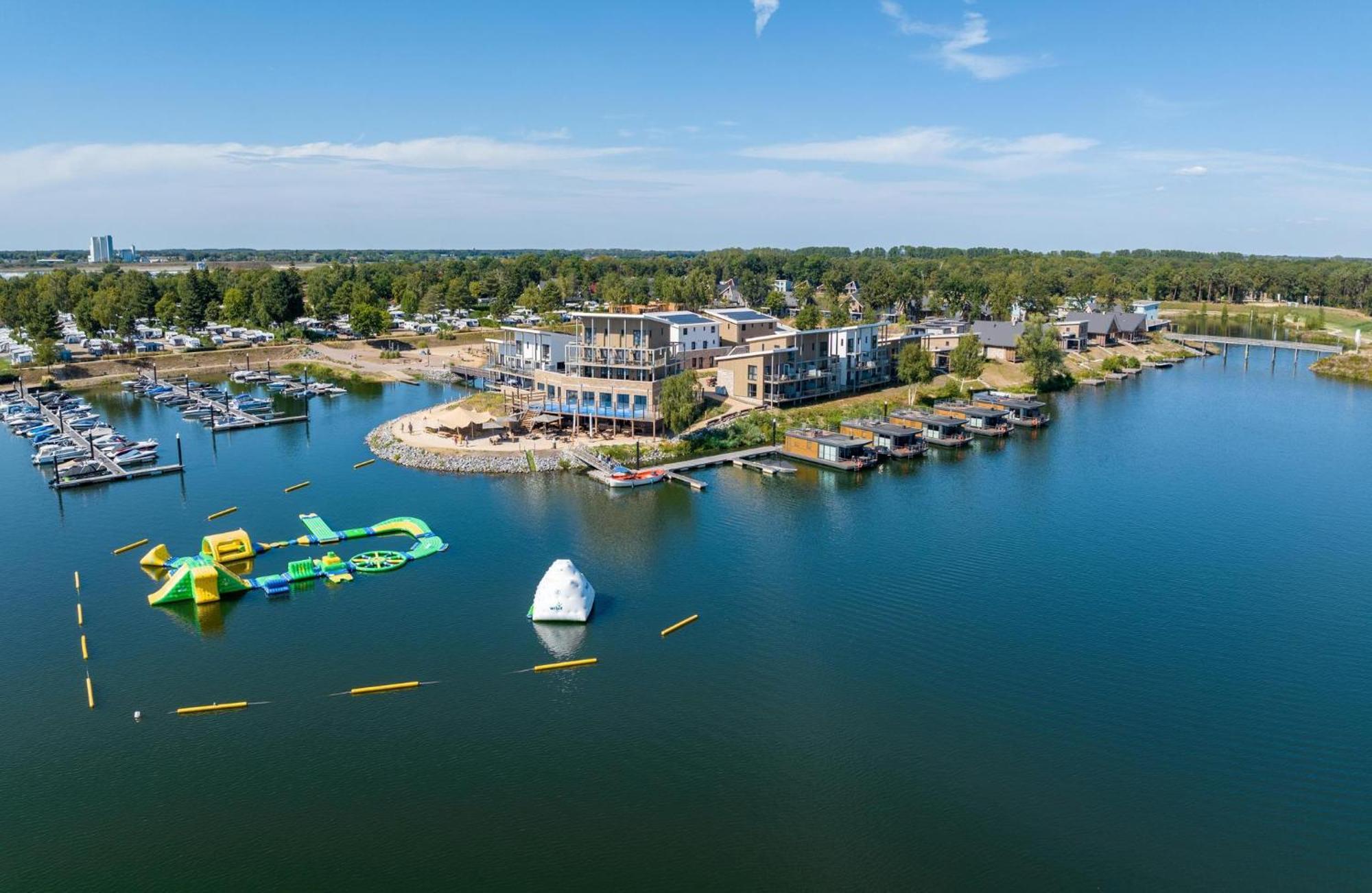 Vakantie & Resort Leukermeer Well  Kültér fotó